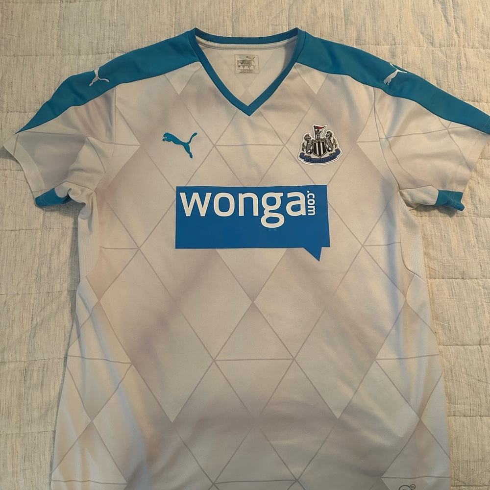 Puma Small Men’s Newcastle United 2015/16 Away Football Shirt